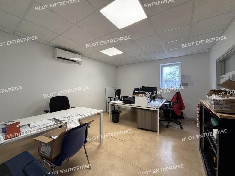 Local d’activités dans Thouaré-sur-Loire à louer - Photo de l’immeuble – Image 3 sur 5