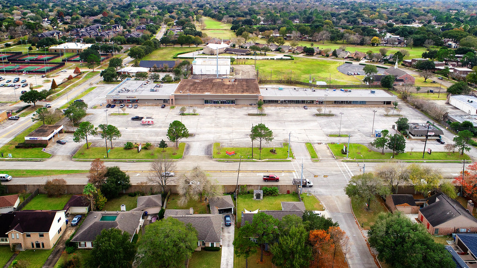 2601 Cartwright Rd, Missouri City, TX à louer - Photo de l’immeuble – Image 3 sur 4