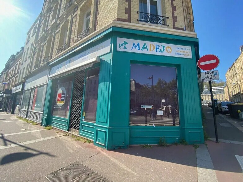 Local commercial dans Le Havre à louer - Photo de l’immeuble – Image 3 sur 5