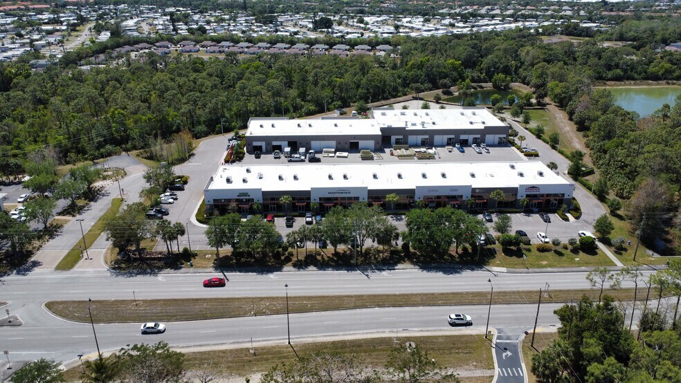 9201 Cockleshell Ct, Bonita Springs, FL à louer - Photo principale – Image 1 sur 5