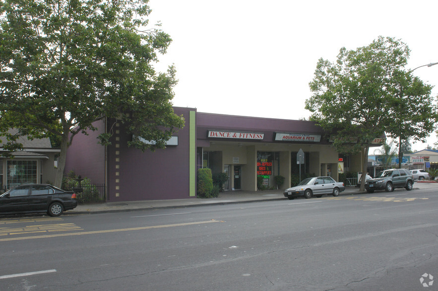 1060-1070 Lincoln Ave, San Jose, CA à louer - Photo de l’immeuble – Image 1 sur 2