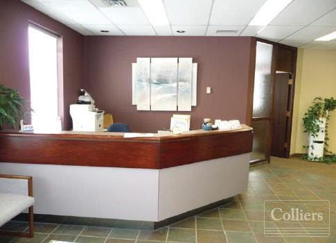 1700 Ness Av, Winnipeg, MB à louer - Hall d’entrée – Image 2 sur 3