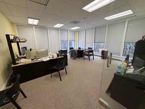 3500 Western Ave, Highland Park, IL à louer Photo intérieure– Image 2 sur 2