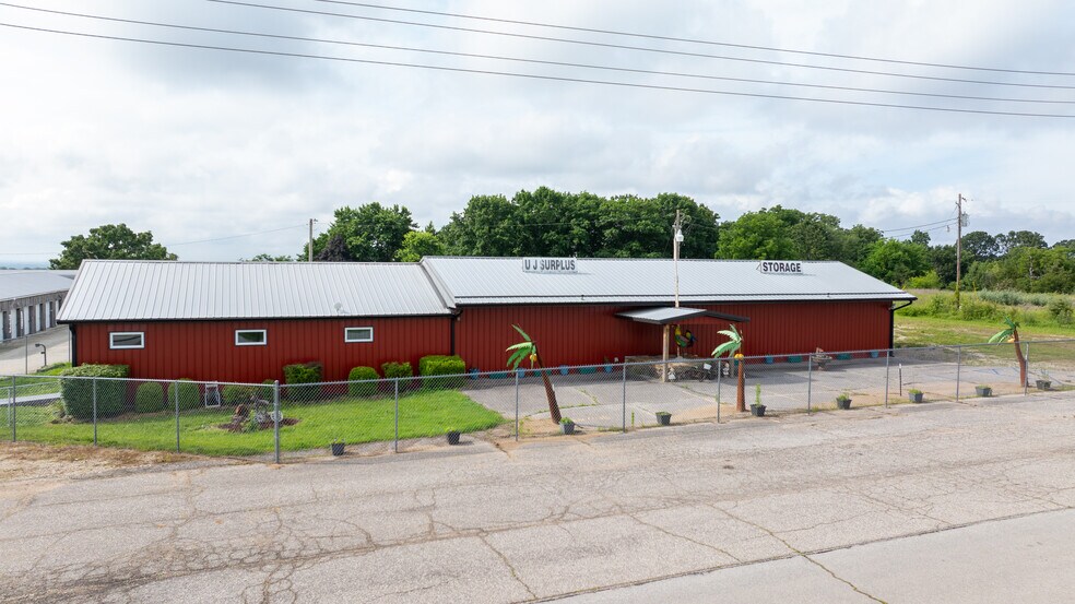 10501 Old Highway 54, Eugene, MO à vendre - Photo de l’immeuble – Image 2 sur 34