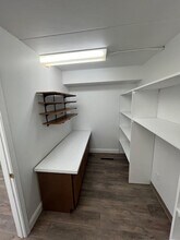 813 E Michigan Ave, Ypsilanti, MI à louer Photo intérieure– Image 1 sur 7