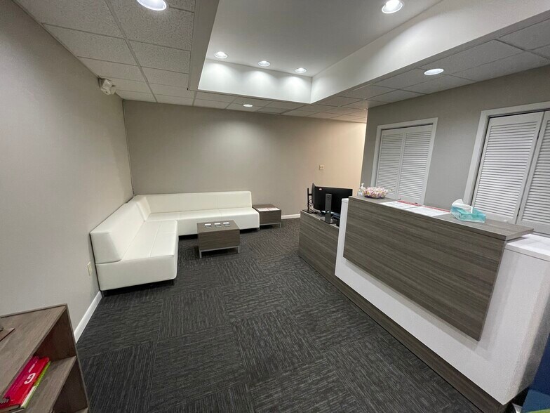 124 Marriott Dr, Tallahassee, FL à louer - Photo intérieure – Image 3 sur 9