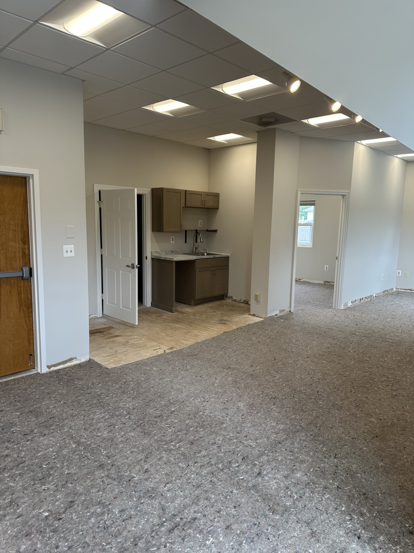391 Lancaster Ave, Frazer, PA à louer Photo intérieure– Image 1 sur 6