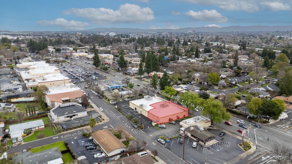 1725-1745 Contra Costa Blvd, Pleasant Hill, CA à louer - Photo de l’immeuble – Image 3 sur 9