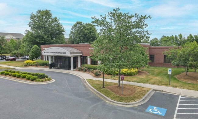 Plus de détails pour 10320 Mallard Creek Rd, Charlotte, NC - Bureau/Médical, Médical à louer