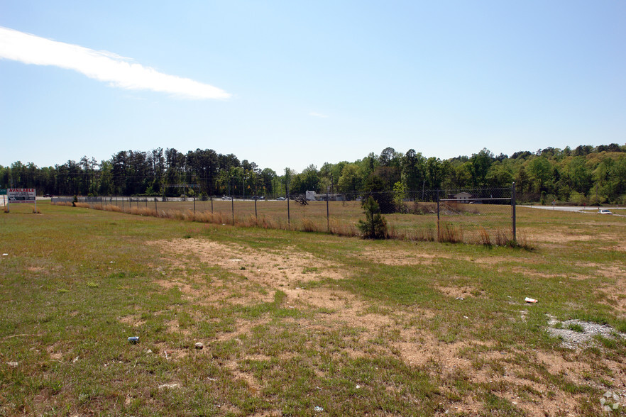 S Pleasantburg Dr, Greenville, SC à vendre - Photo principale – Image 1 sur 3