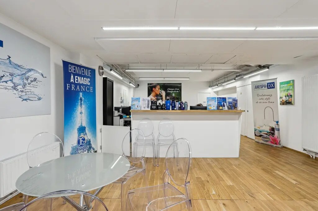 Bureau dans Paris à louer Photo de l’immeuble– Image 1 sur 10