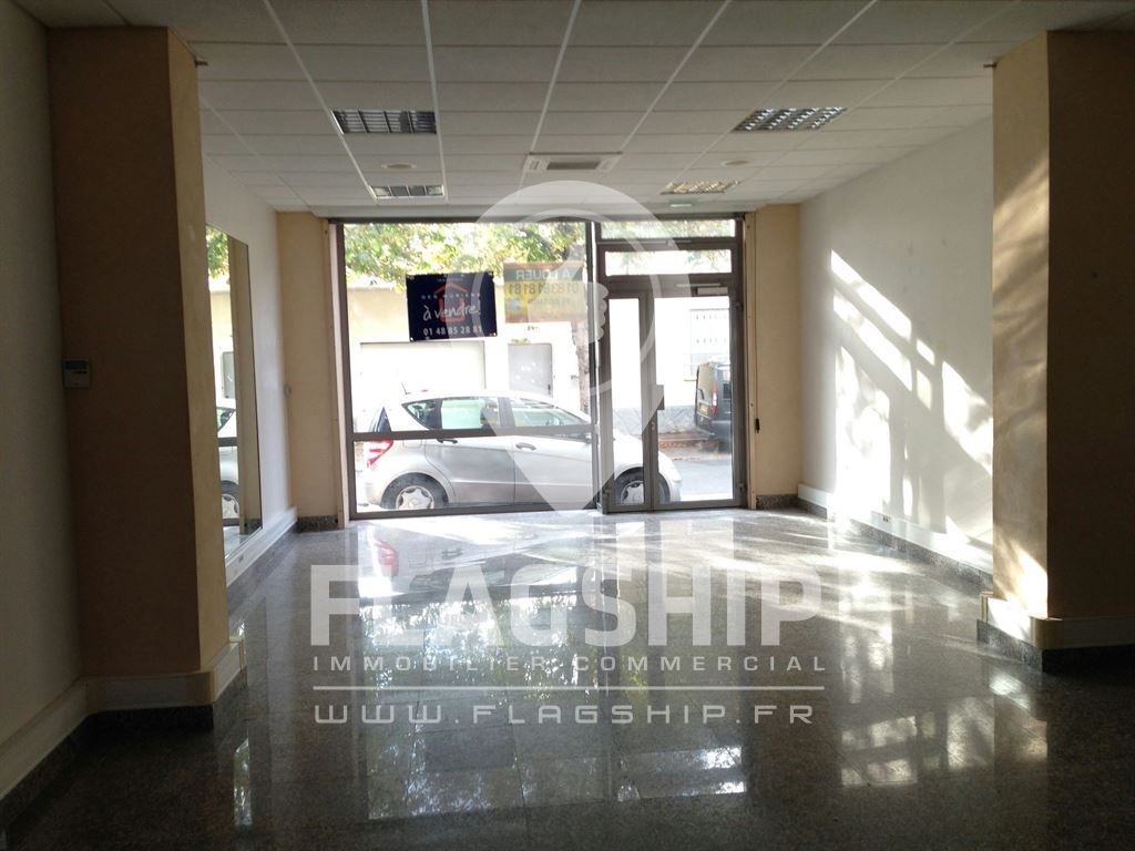 Local commercial dans Saint-Maur-des-Fossés à louer Photo intérieure– Image 1 sur 8