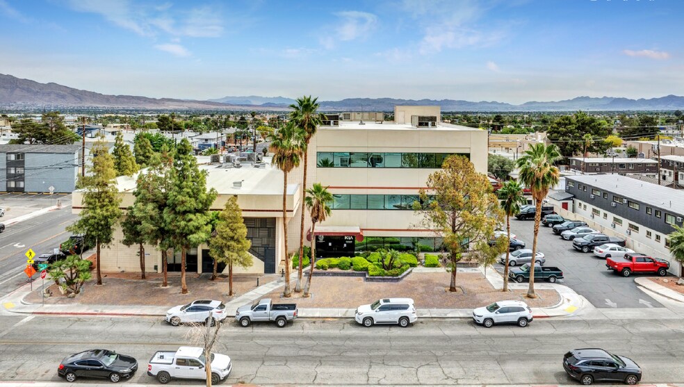 1100 E Bridger Ave, Las Vegas, NV à vendre - Photo principale – Image 1 sur 10