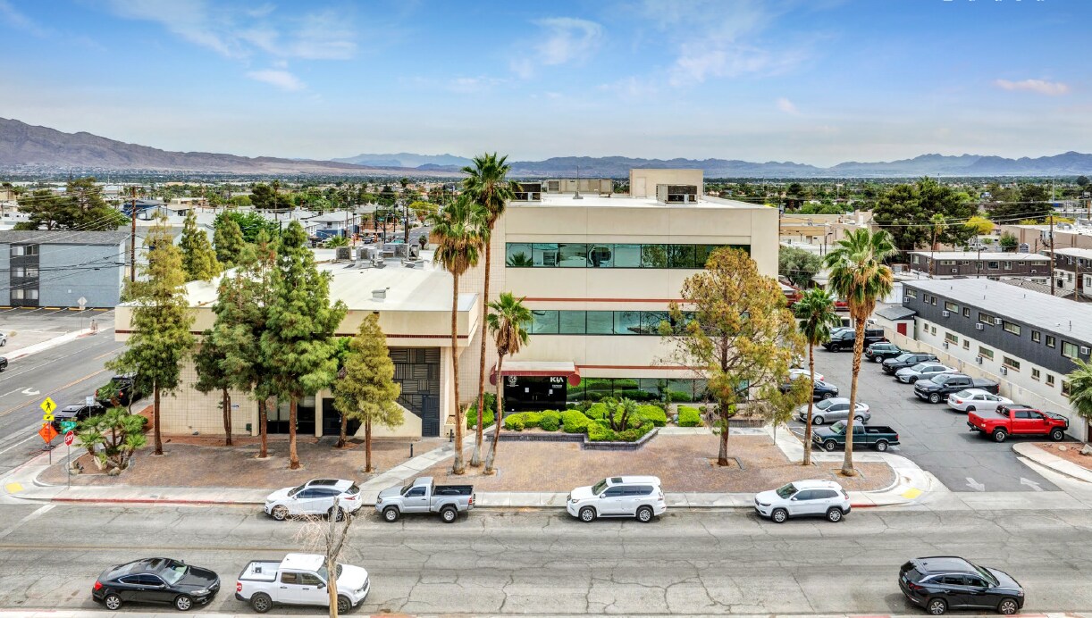 1100 E Bridger Ave, Las Vegas, NV à vendre Photo principale– Image 1 sur 11