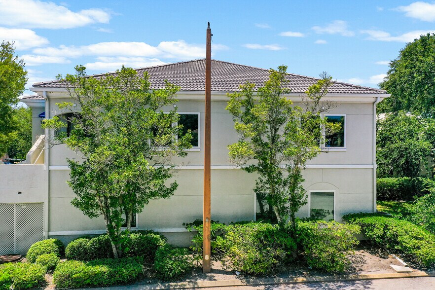 410 Jacksonville Dr, Jacksonville Beach, FL à vendre - Photo de l’immeuble – Image 3 sur 7