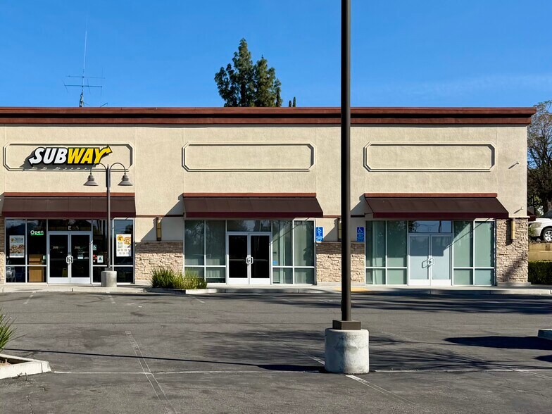 33950 Angels Ln, Wildomar, CA à louer - Photo de l’immeuble – Image 3 sur 4