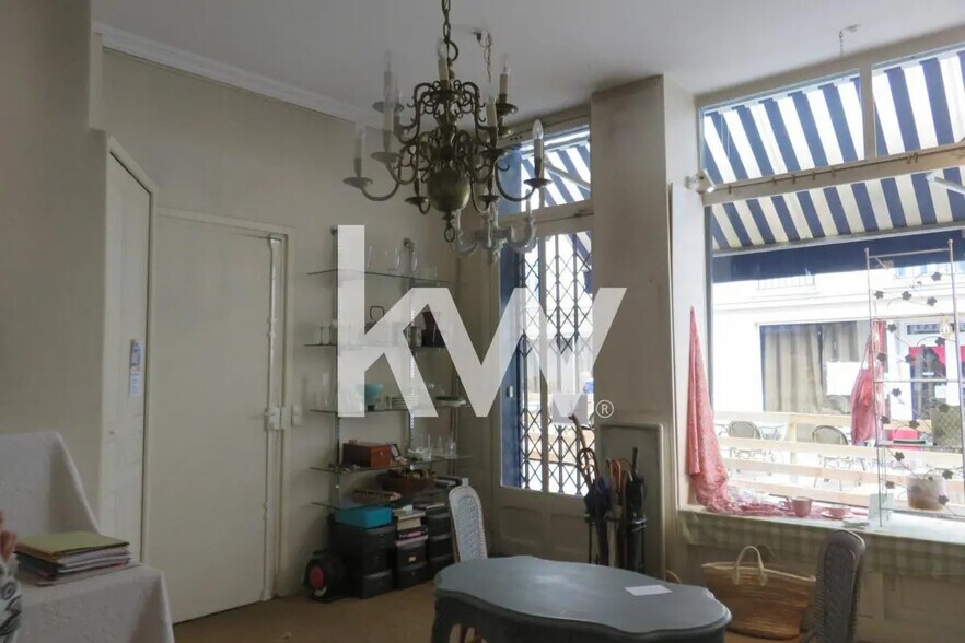 Local commercial dans Châtillon à vendre - Photo de l’immeuble – Image 2 sur 12