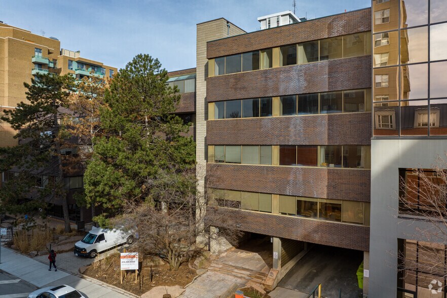 124 Merton St, Toronto, ON à louer - Photo de l’immeuble – Image 2 sur 5