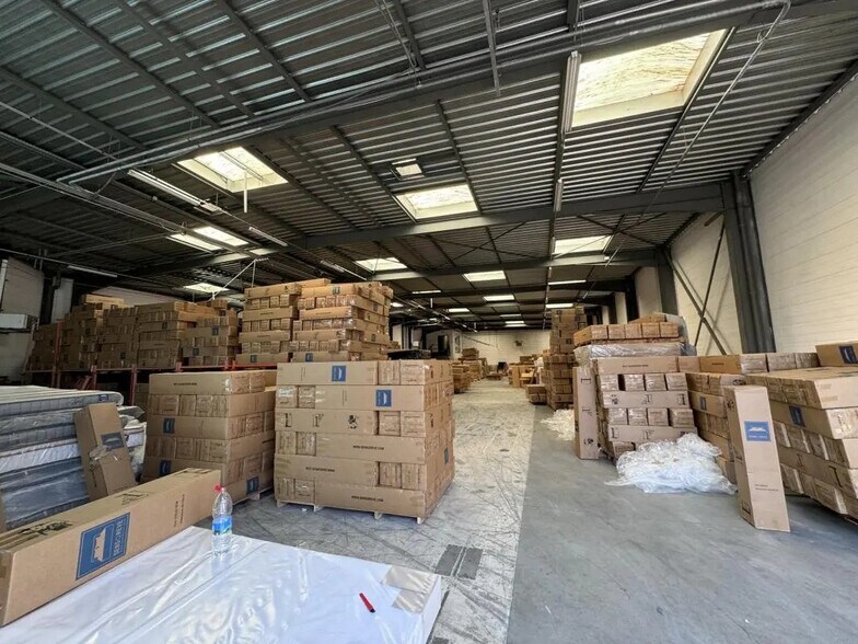 Bureau dans Chaponnay à louer - Photo intérieure – Image 2 sur 5