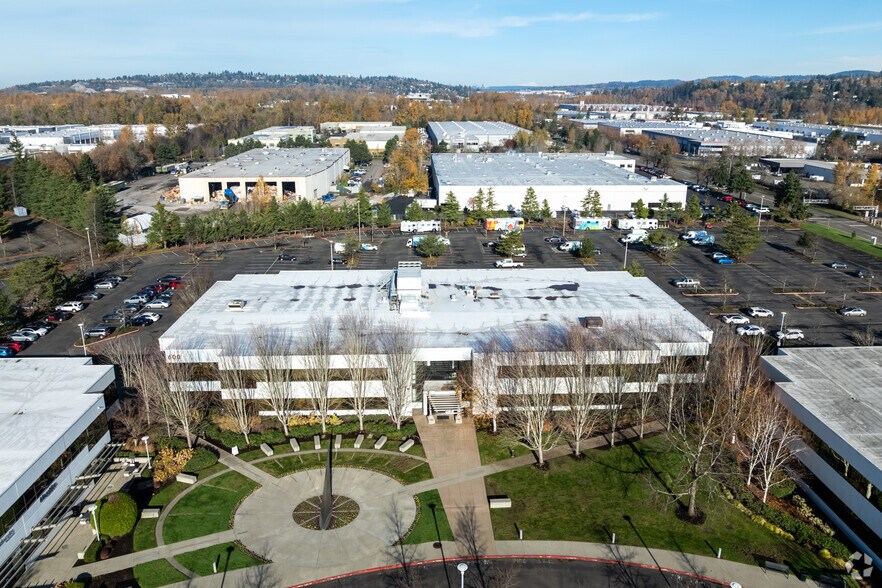 600 SW 39th St, Renton, WA à vendre - Photo principale – Image 1 sur 8