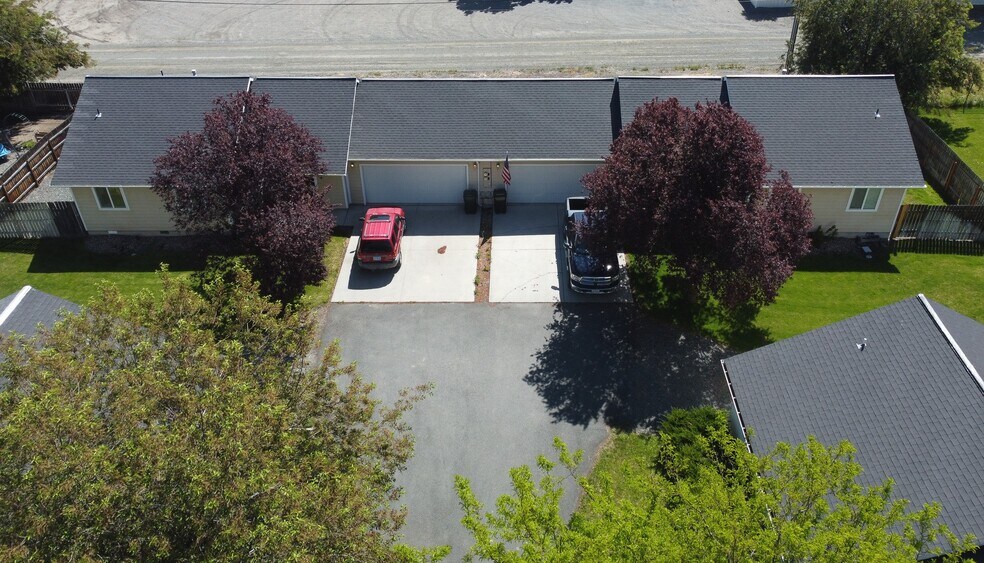 3010 Elm St, Baker City, OR à vendre - Photo principale – Image 1 sur 48