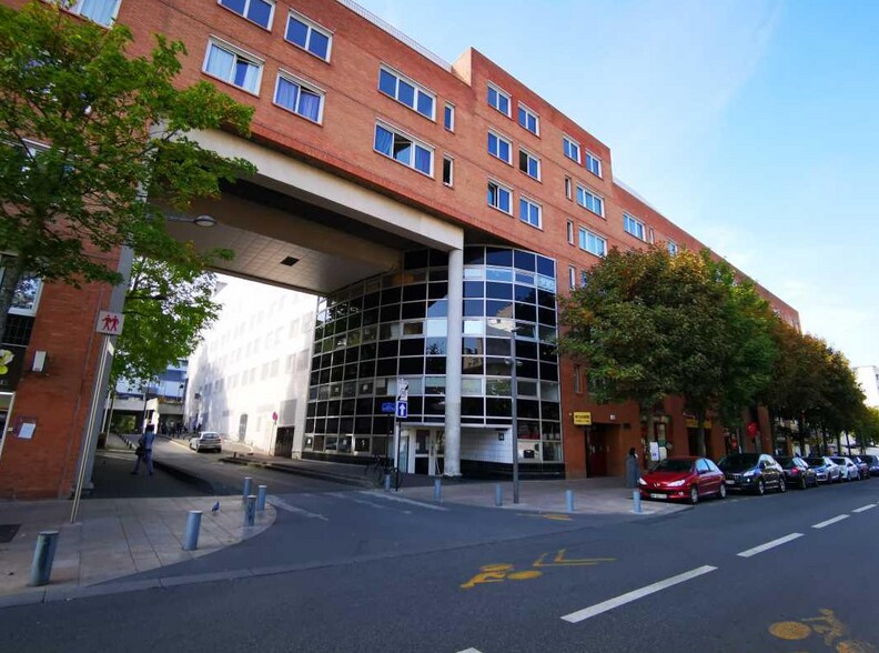 22-34 Cours Blaise Pascal, Évry-Courcouronnes à louer - Photo de l’immeuble – Image 2 sur 2