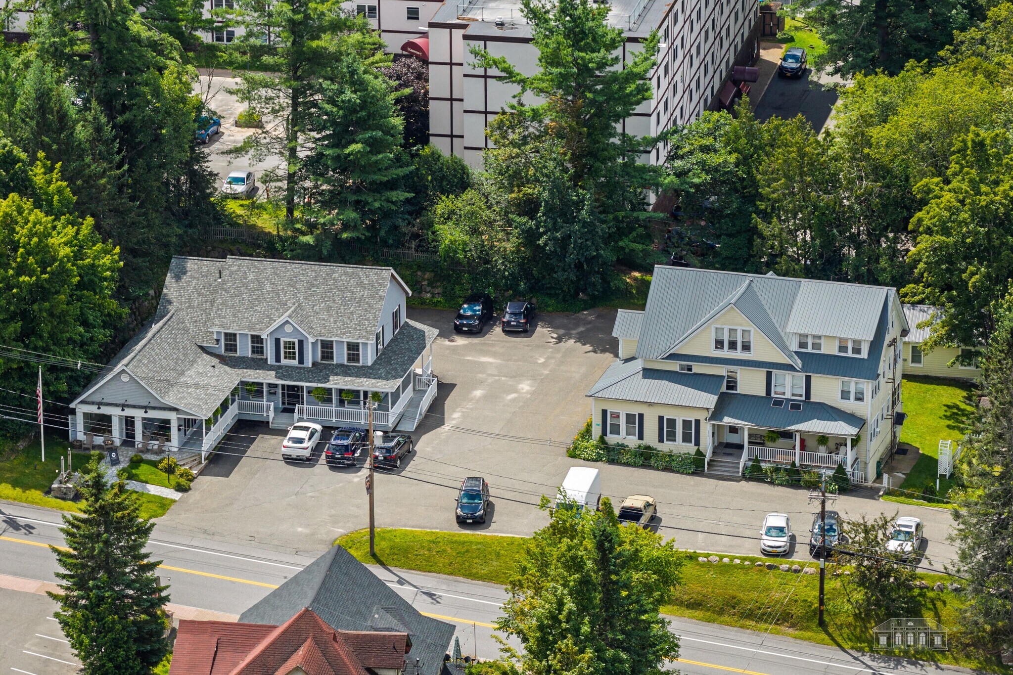 2276 Saranac Ave, Lake Placid, NY à vendre Photo principale– Image 1 sur 2