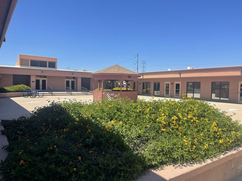 3400 N Dobson Rd, Chandler, AZ à louer - Photo de l’immeuble – Image 2 sur 14