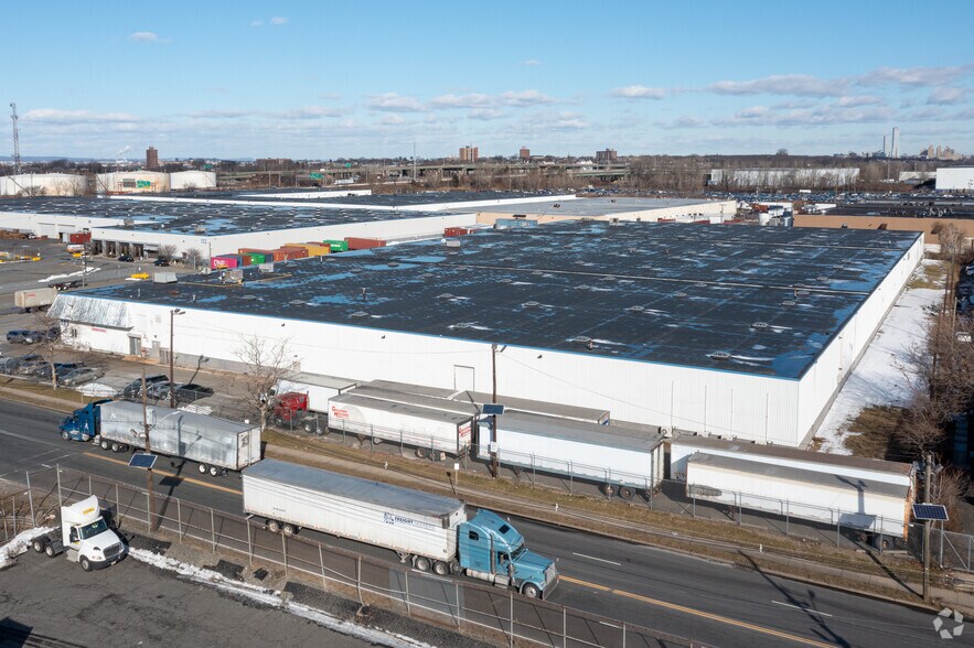 111 Port Jersey Blvd, Jersey City, NJ à louer - Photo principale – Image 1 sur 4