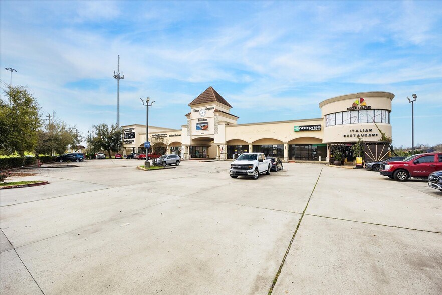 4450 E Sam Houston Pky S, Pasadena, TX à louer - Photo de l’immeuble – Image 2 sur 33