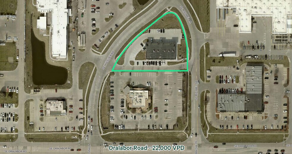 2575 SE Hulsizer Rd, Ankeny, IA à louer - Aérien – Image 2 sur 4