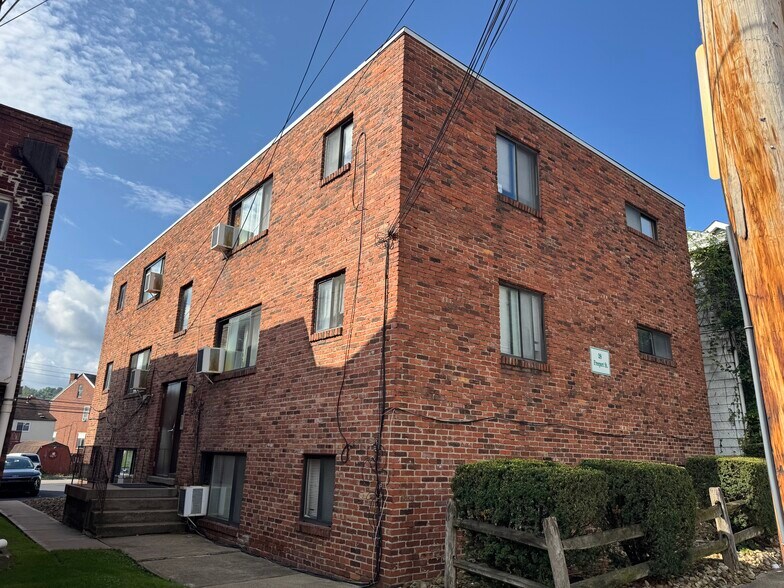 28 Freeport St, Pittsburgh, PA à vendre - Photo de l’immeuble – Image 3 sur 6