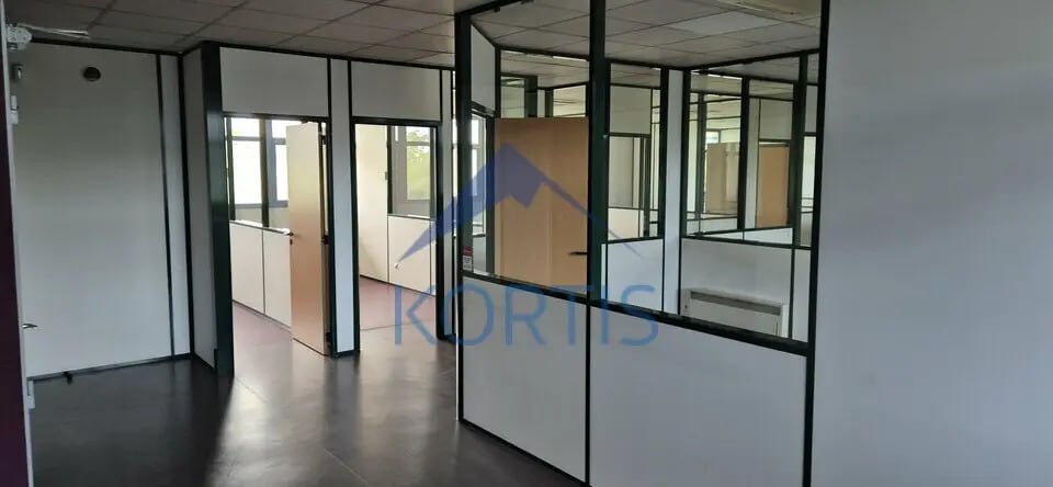 15 Allée Des Ginkgos, Bron à louer Photo intérieure– Image 1 sur 4