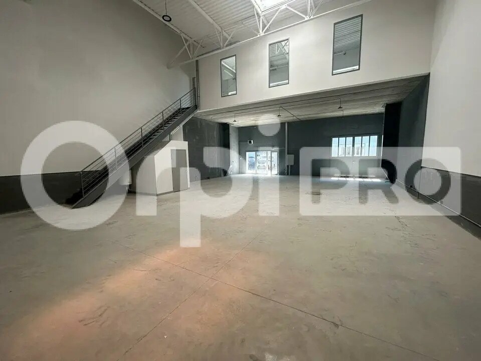 Bureau dans Vaux-le-Pénil à louer Photo intérieure– Image 1 sur 6