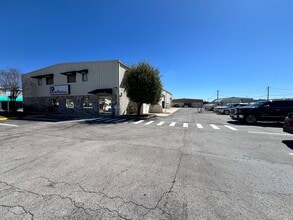 2101 E Edgewood Dr, Lakeland, FL à louer Photo intérieure– Image 2 sur 42