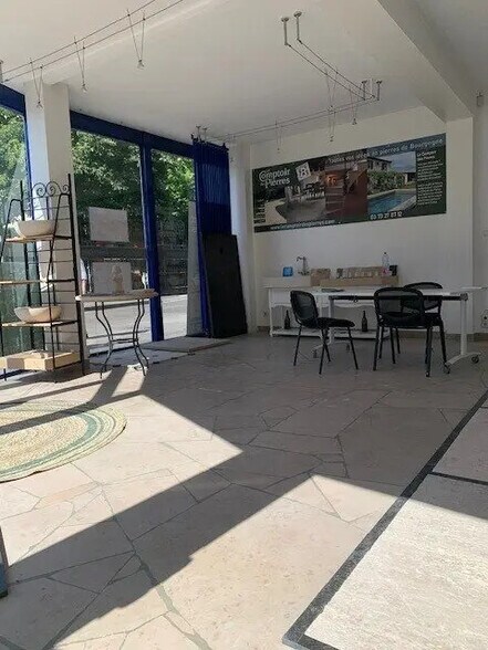 Bureau dans Dijon à louer - Photo de l’immeuble – Image 2 sur 8