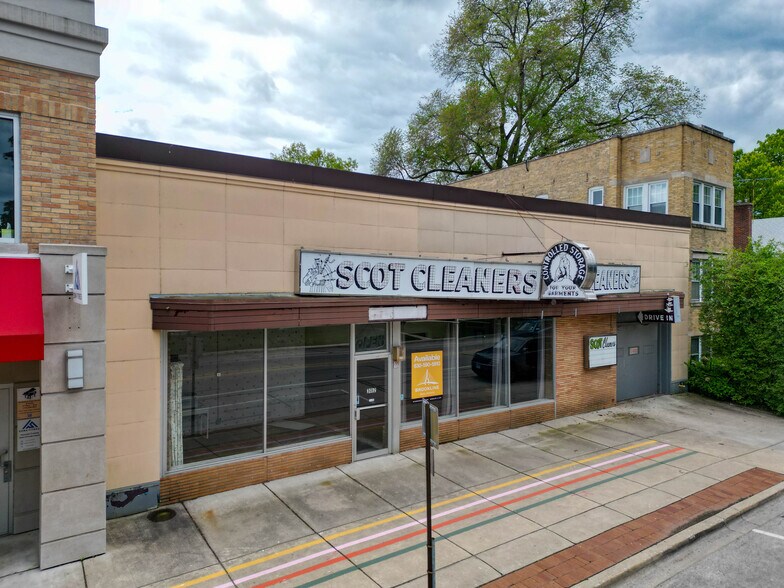 3012 Central St, Evanston, IL à vendre - Photo de l’immeuble – Image 2 sur 9