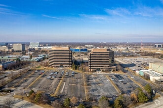 1700 E Golf Rd, Schaumburg, IL - VUE AÉRIENNE  vue de carte