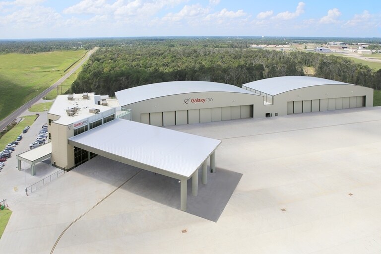2971 Hawthorne Dr, Conroe, TX à louer - Photo de l’immeuble – Image 1 sur 3
