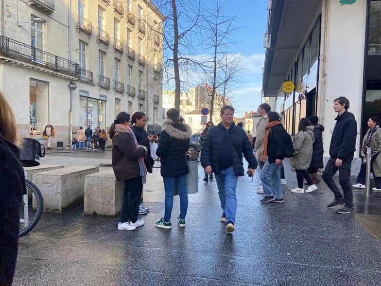 Local commercial dans Nantes à louer - Photo de l’immeuble – Image 3 sur 8