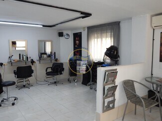 Plus de détails pour Local commercial à vendre