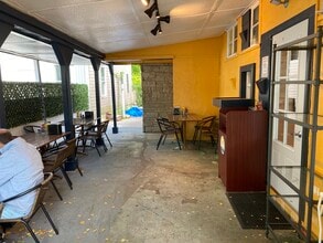 118 Hoffman St, Saugatuck, MI à louer Photo intérieure– Image 2 sur 7