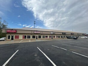 1401-1461 E Summit St, Crown Point, IN à louer Photo de l’immeuble– Image 1 sur 8