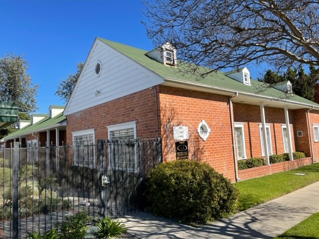 10643-10661 Riverside Dr, North Hollywood, CA à louer - Photo de l’immeuble – Image 3 sur 8