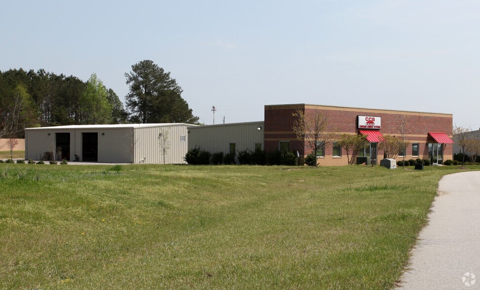 128 Airport Industrial Dr, Smithfield, NC à vendre - Photo de l’immeuble – Image 2 sur 11