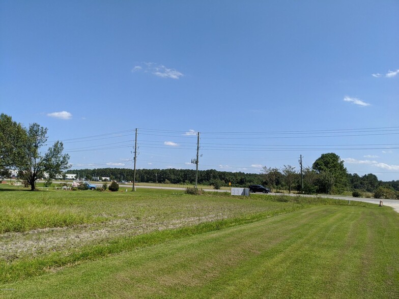 1 New Bern Hwy, Jacksonville, NC à vendre - Photo principale – Image 1 sur 8