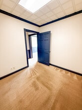 201 E Camperdown Way, Greenville, SC à louer Photo intérieure– Image 2 sur 2