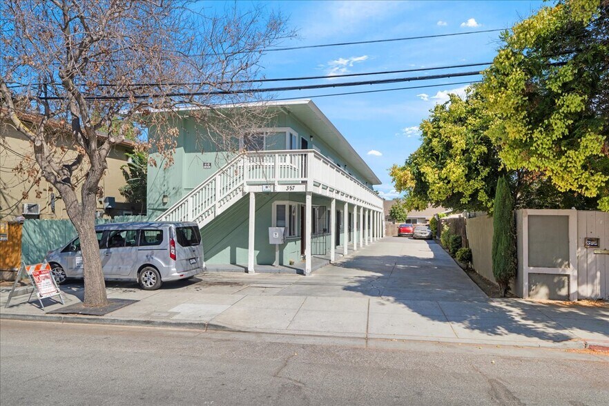 357 Willow St, San Jose, CA à vendre - Photo de l’immeuble – Image 3 sur 19