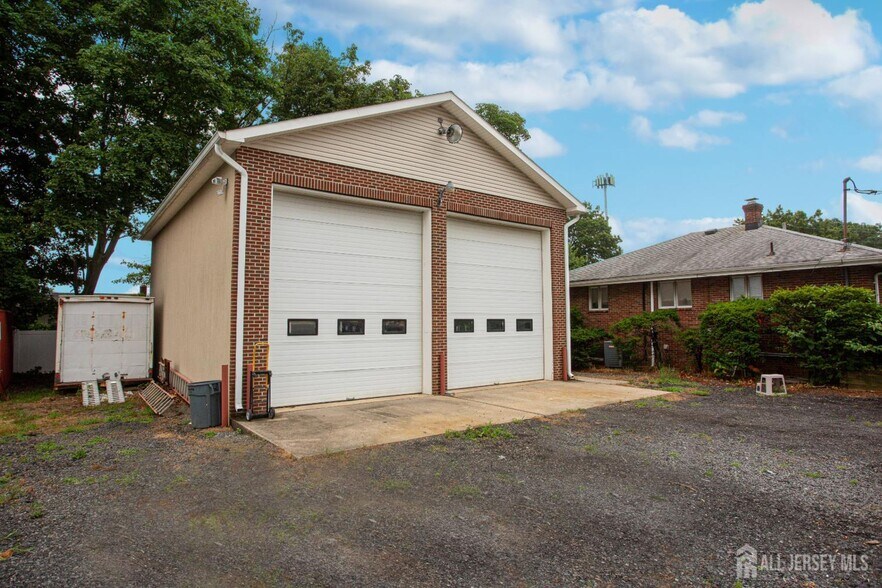 2070-2078 State Route 35, South Amboy, NJ 08879, South Amboy, NJ à louer - Photo de l’immeuble – Image 2 sur 7