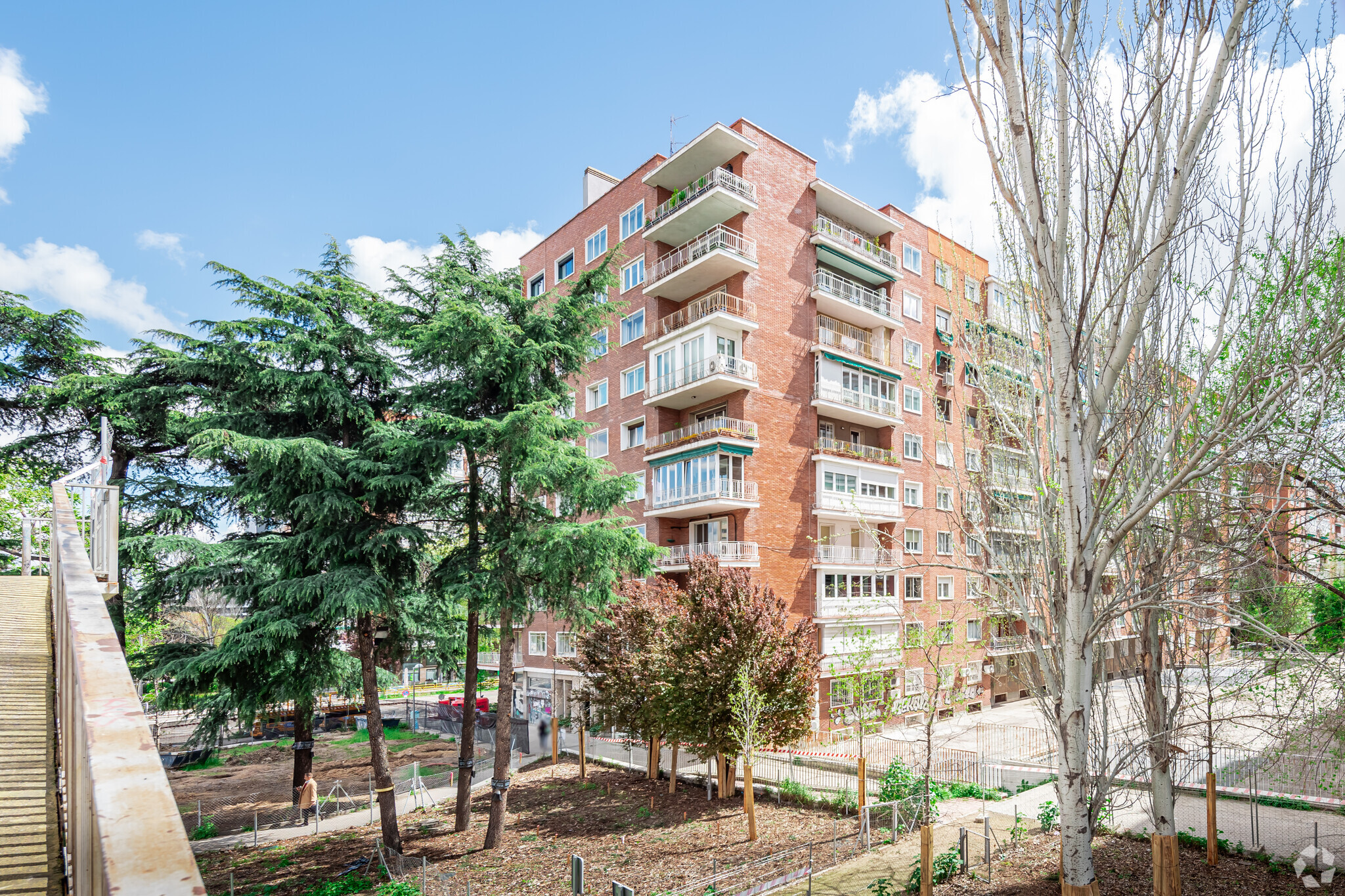 Immeuble residentiel dans Madrid, Madrid à vendre Photo principale– Image 1 sur 3